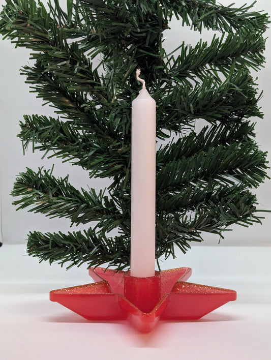 Kerzenständer in Sternform rot